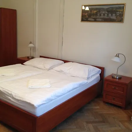 Πανσιόν Kaprova *